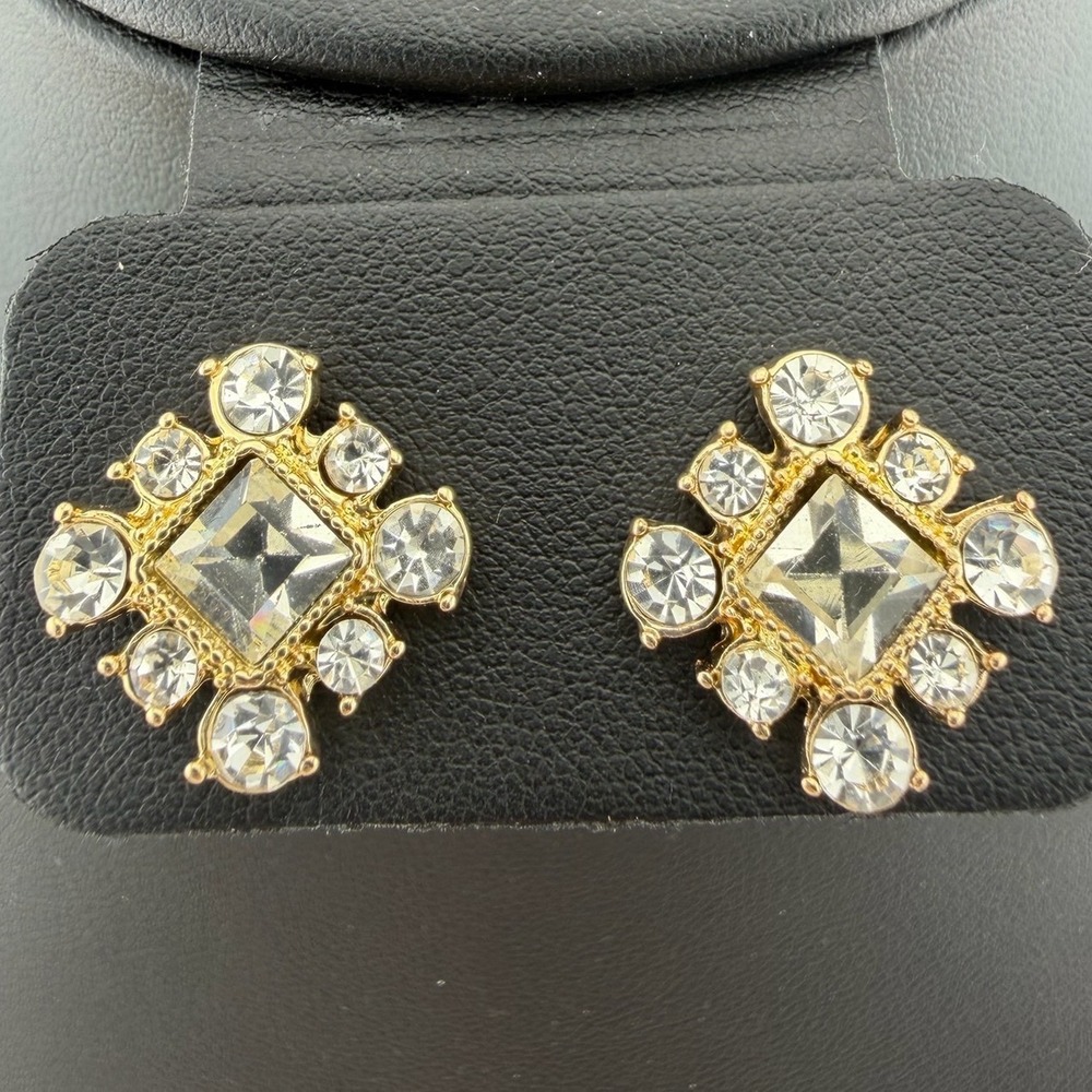 Monet Women Gold Tone Rhinestone Geometric Stud Earrings Vintage Crystal Accent